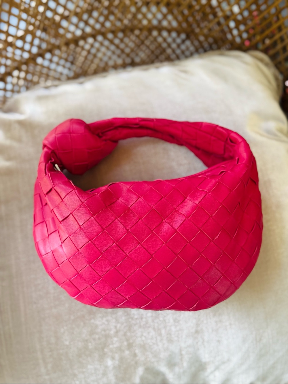 Bottega Veneta jodie Bag in Hot Pink